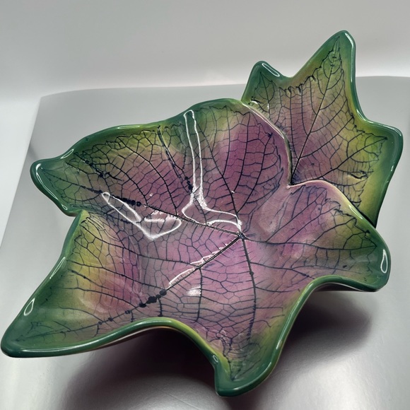 Vintage Leaf Trinket Bowl - Picture 1 of 6
